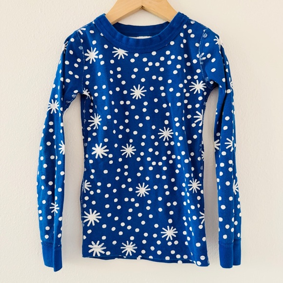 Hanna Andersson Holiday Blue Snowflake Long Sleeve Pajama Top - Picture 3 of 4